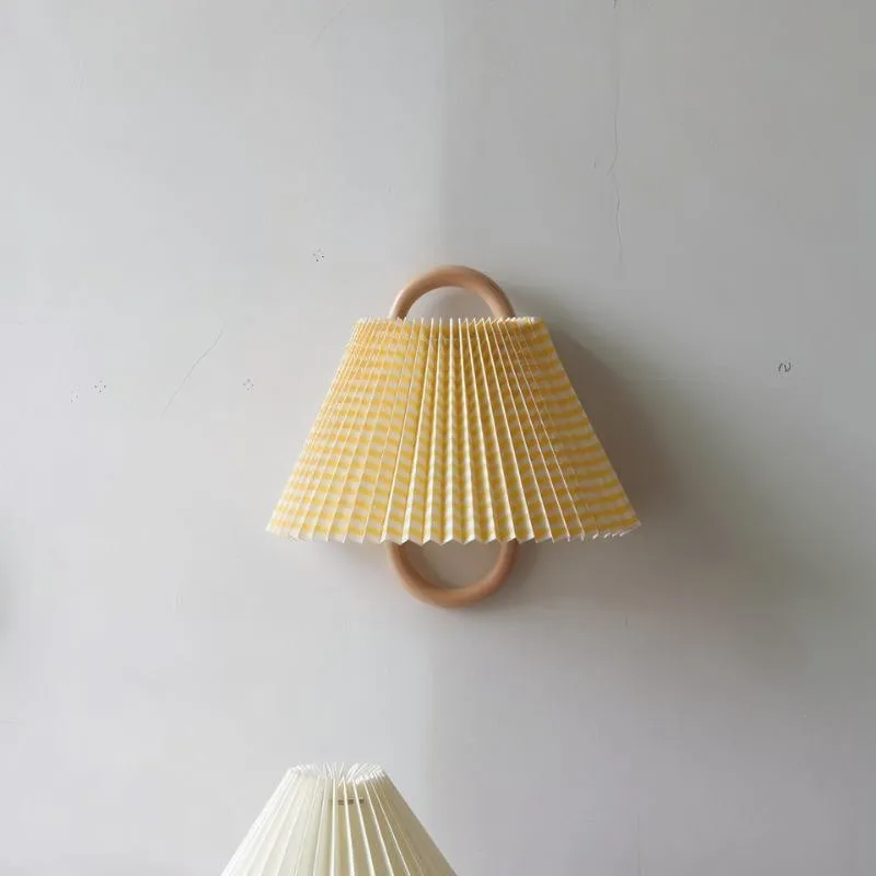 Aine Wall Lamp