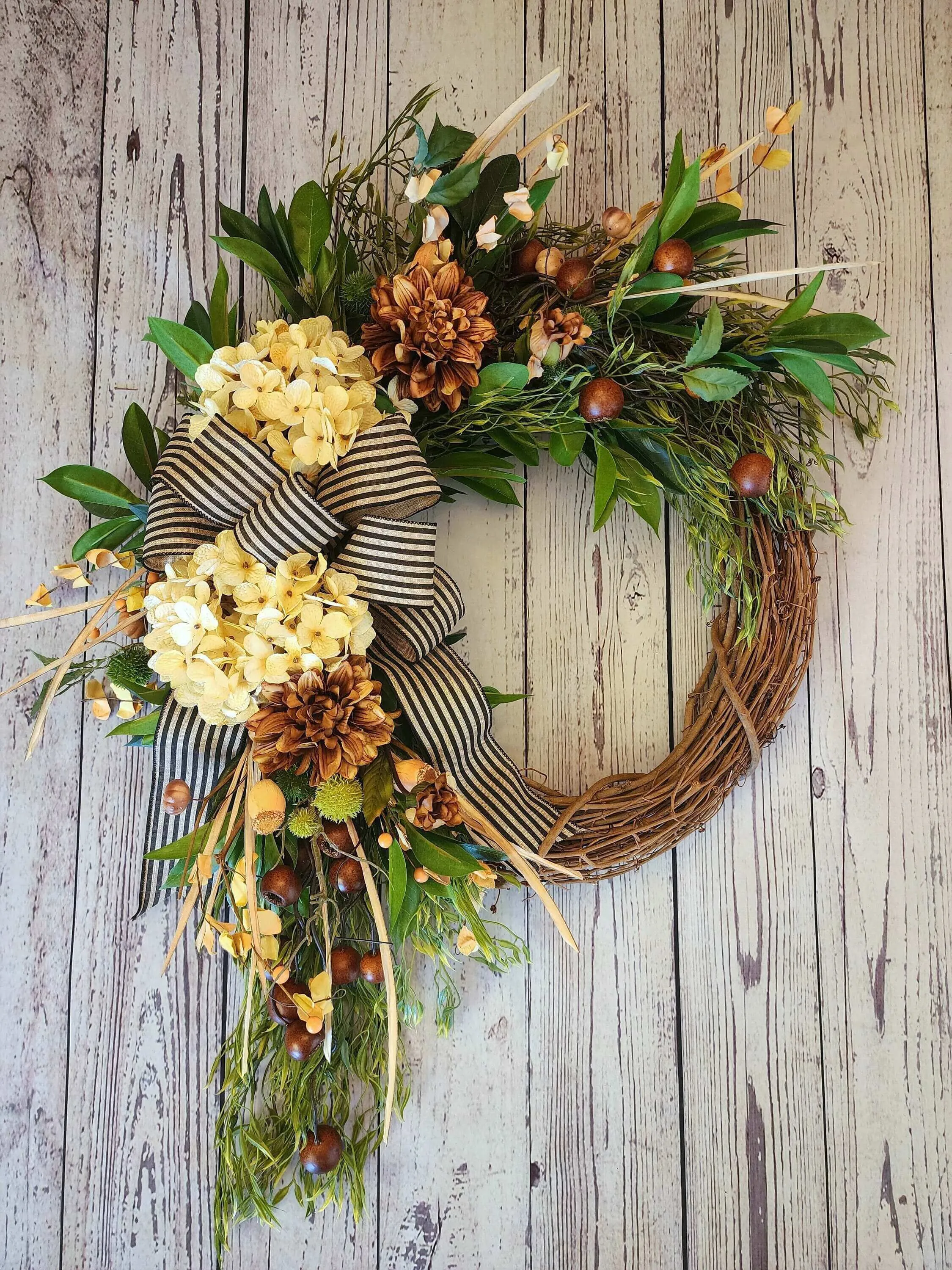 Autumn country wreath, warm toned wreath, farmhouse wreath,  front door wreath, wreath with florals and ribbon.